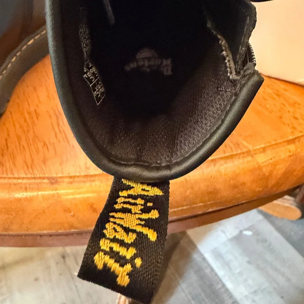 Dr. Martens Zavala J Black‎ Leather Lace Up Side Zip Combat Boots Kids Size 4 5